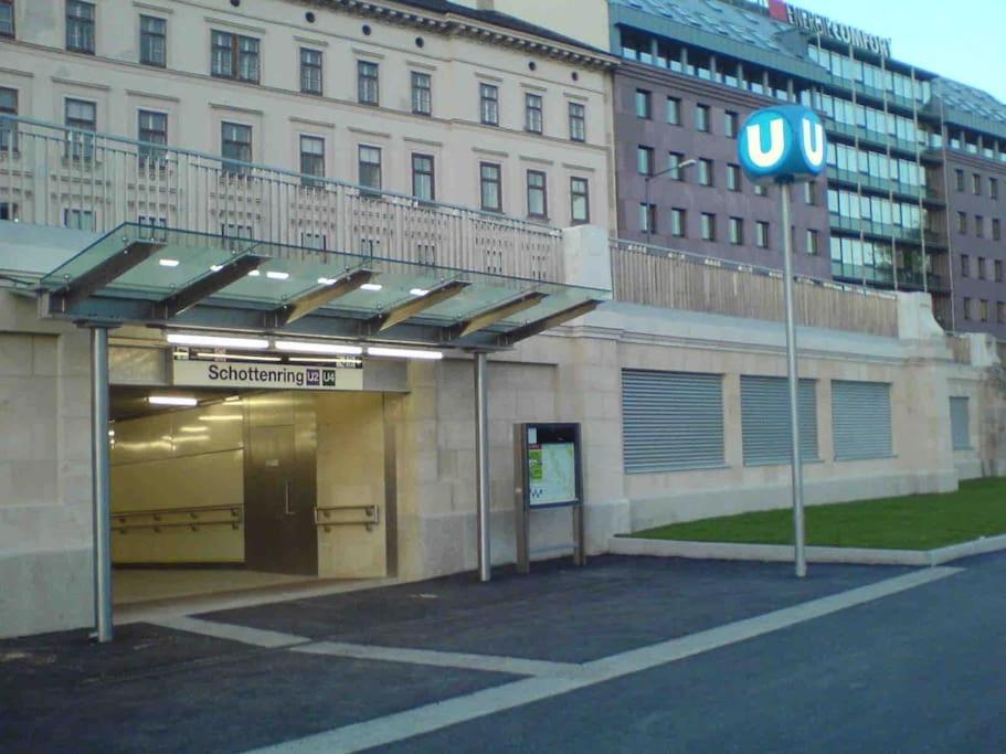 Апартаменты Center Apt In Best Area Near Park & Danube 20'To Airport Вена Экстерьер фото